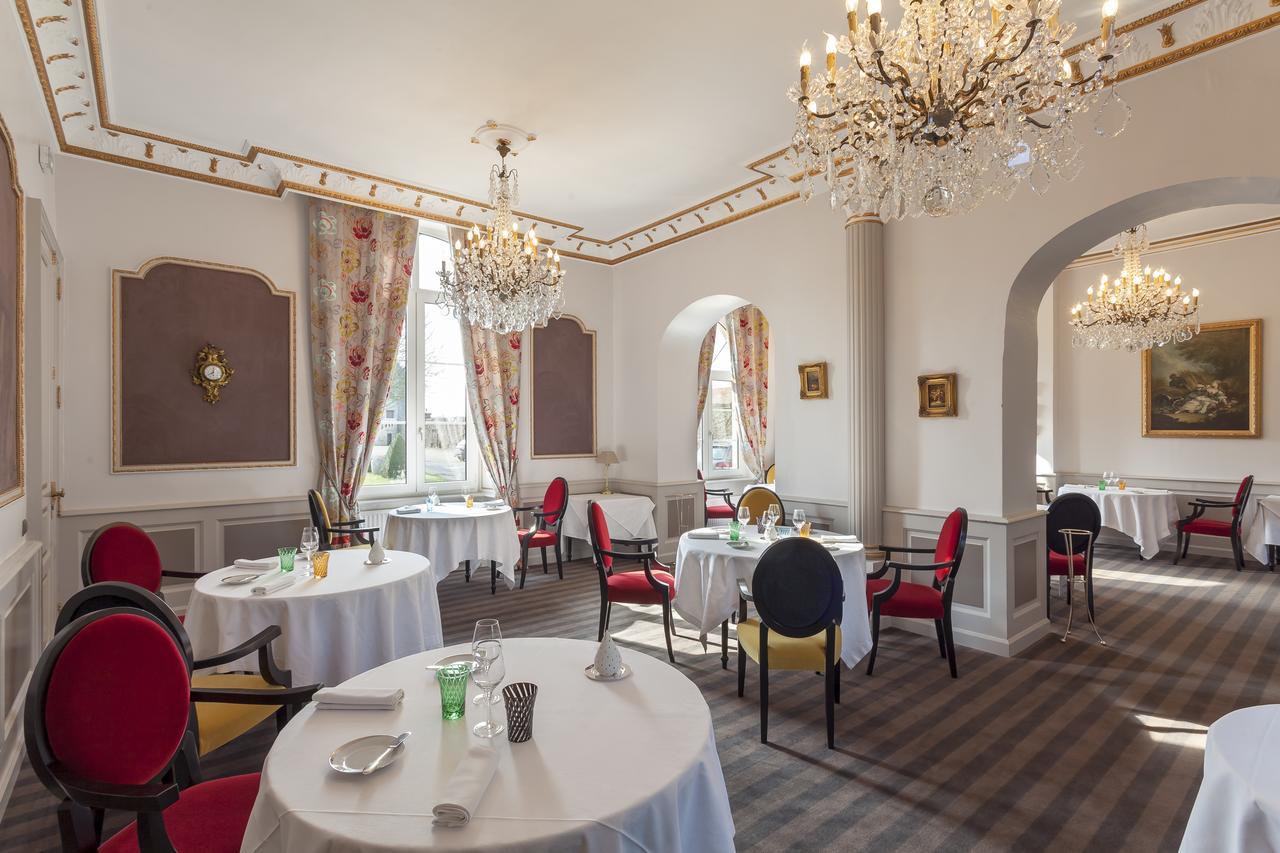 Grand Hotel "Chateau De Sully" - Piscine & Spa -Teritoria Sully  Exterior photo